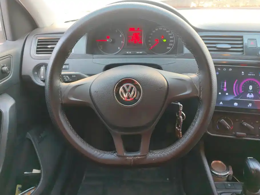 Volkswagen Santana — миниатюра 15