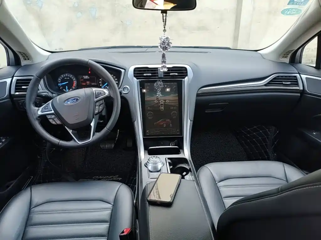 Ford Mondeo — миниатюра 10