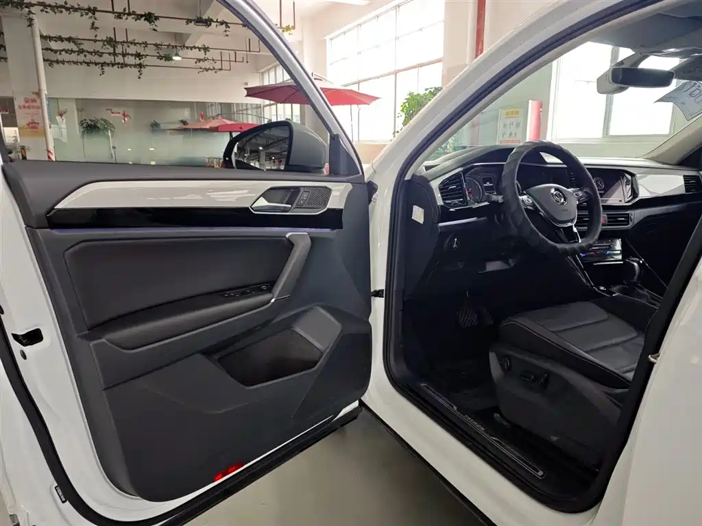 Volkswagen Tayron 2020 330TSI Luxury Smart Connect