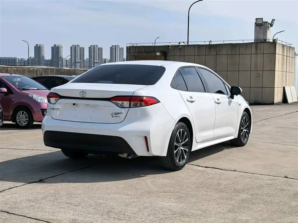 Toyota Corolla Levin 2023 1.8L Luxury
