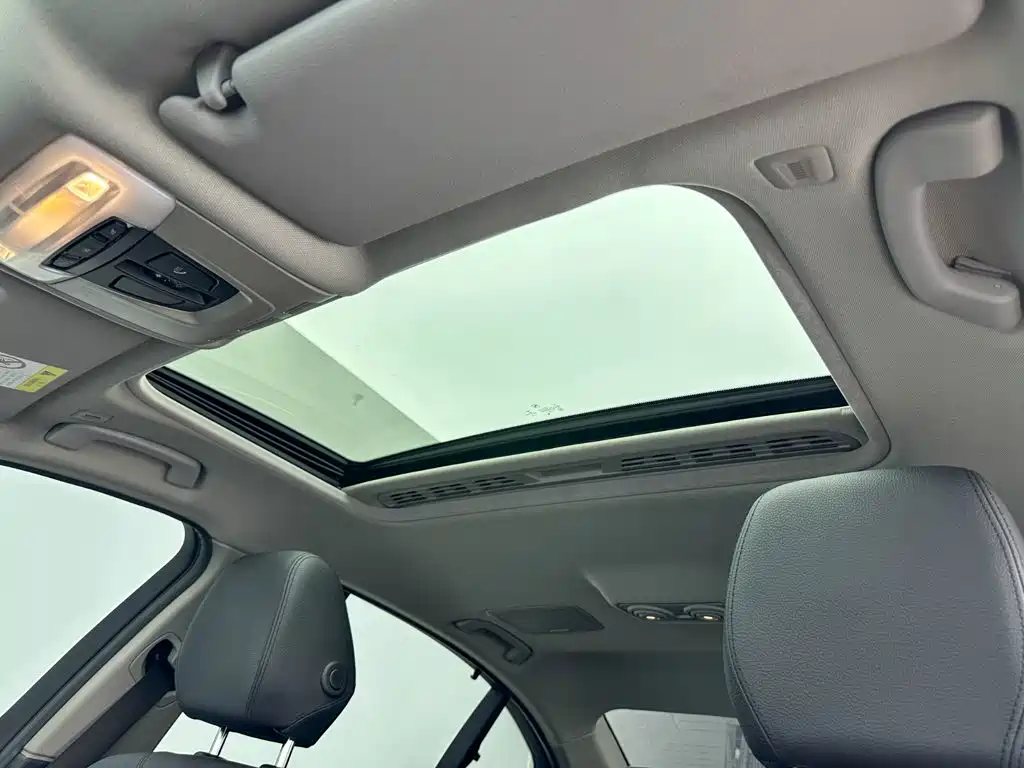 BMW 3 Series — миниатюра 13