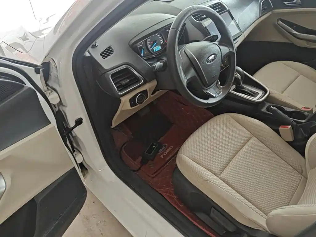 Ford Escort — миниатюра 16