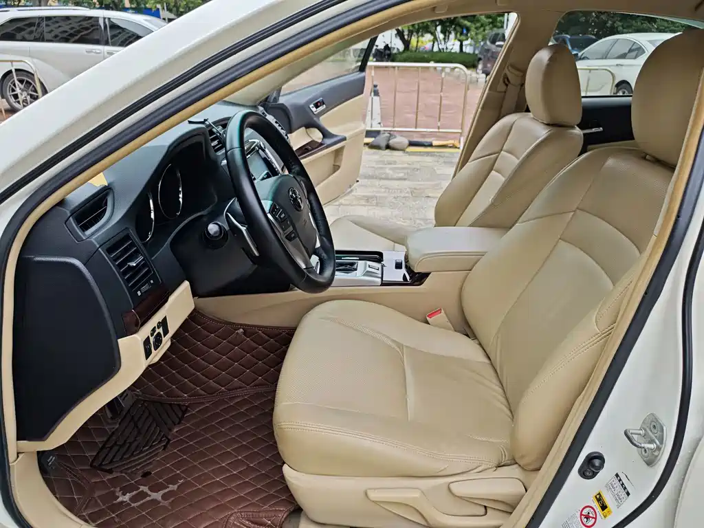 Toyota Reiz — миниатюра 4