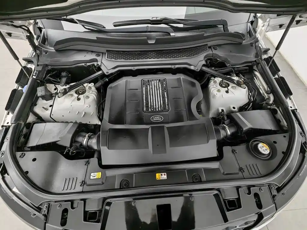 Land Rover Sport — миниатюра 6