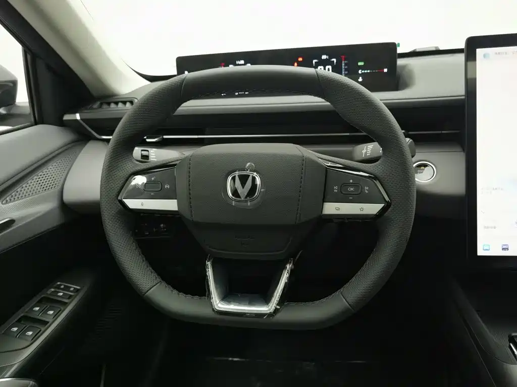 Changan Eado — миниатюра 11