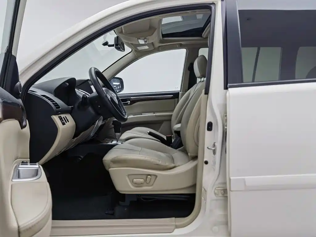 Mitsubishi Pajero Sport — миниатюра 10