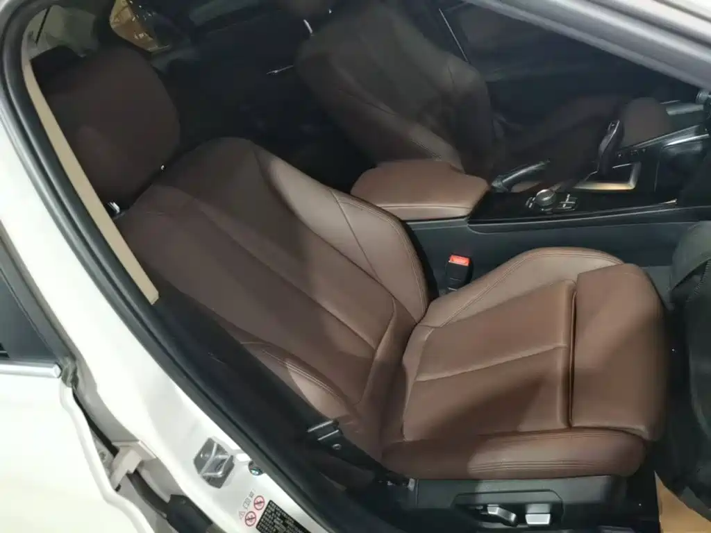 BMW 3 Series — миниатюра 25
