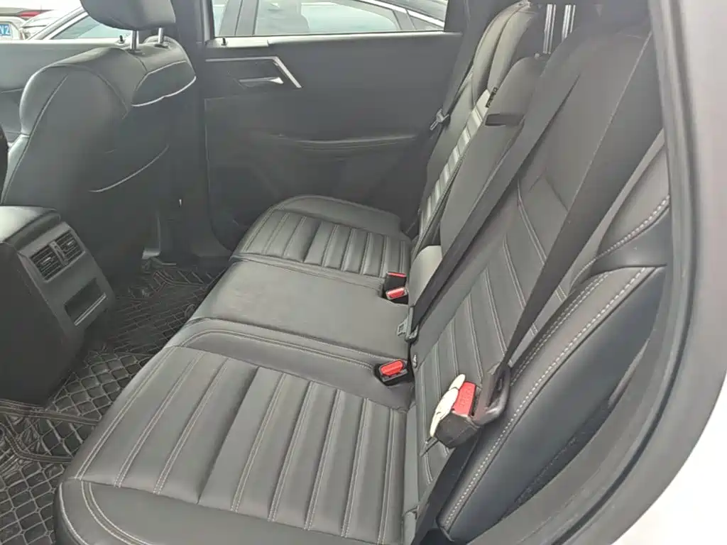 Mitsubishi Outlander — миниатюра 17