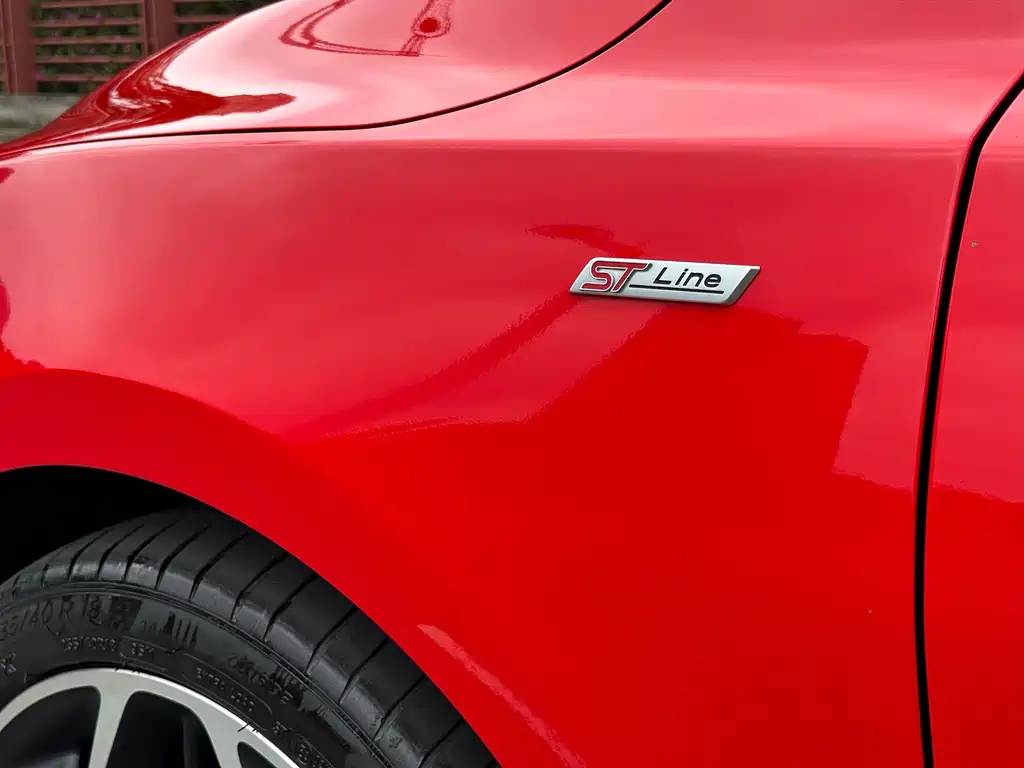 Ford Focus — миниатюра 11