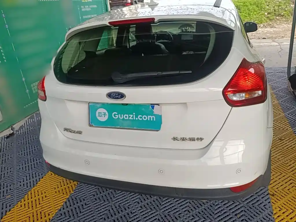 Ford Focus — миниатюра 6