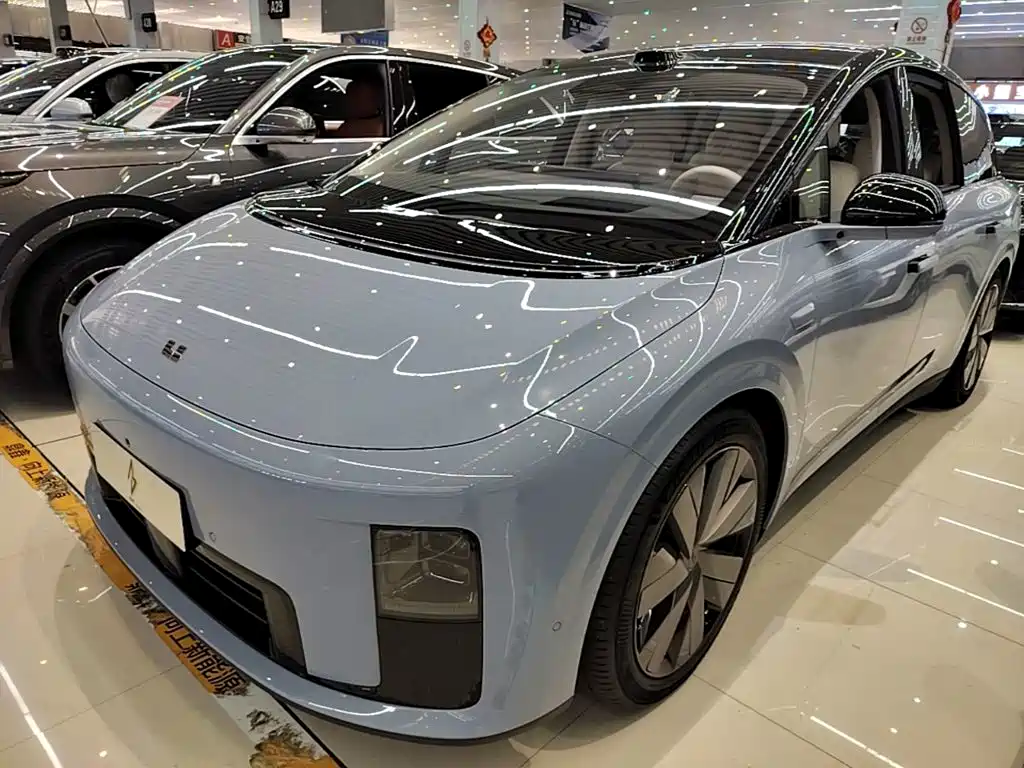 Li Auto Идеальный I8 — миниатюра 2