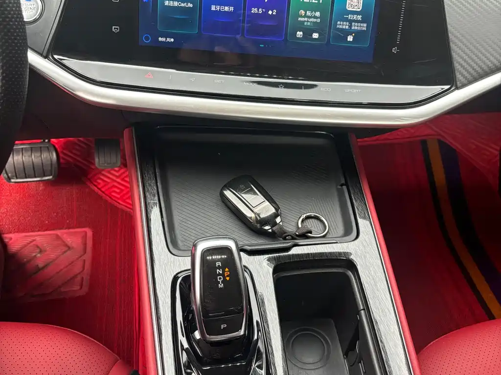 DONGFENG YI HYUN MAX