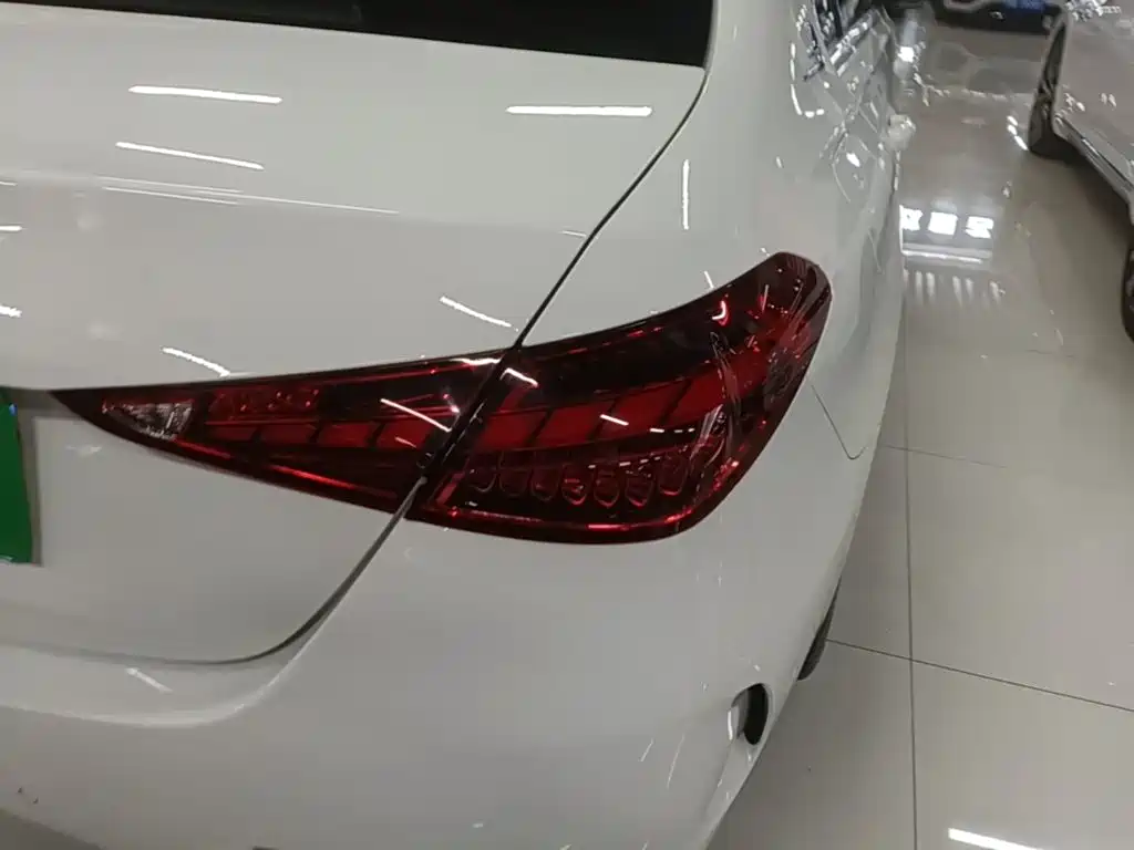 Mercedes-Benz C-Class — миниатюра 8