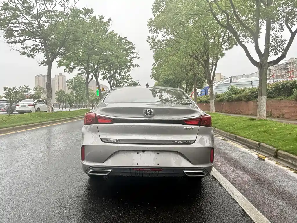 Changan Eado — миниатюра 7