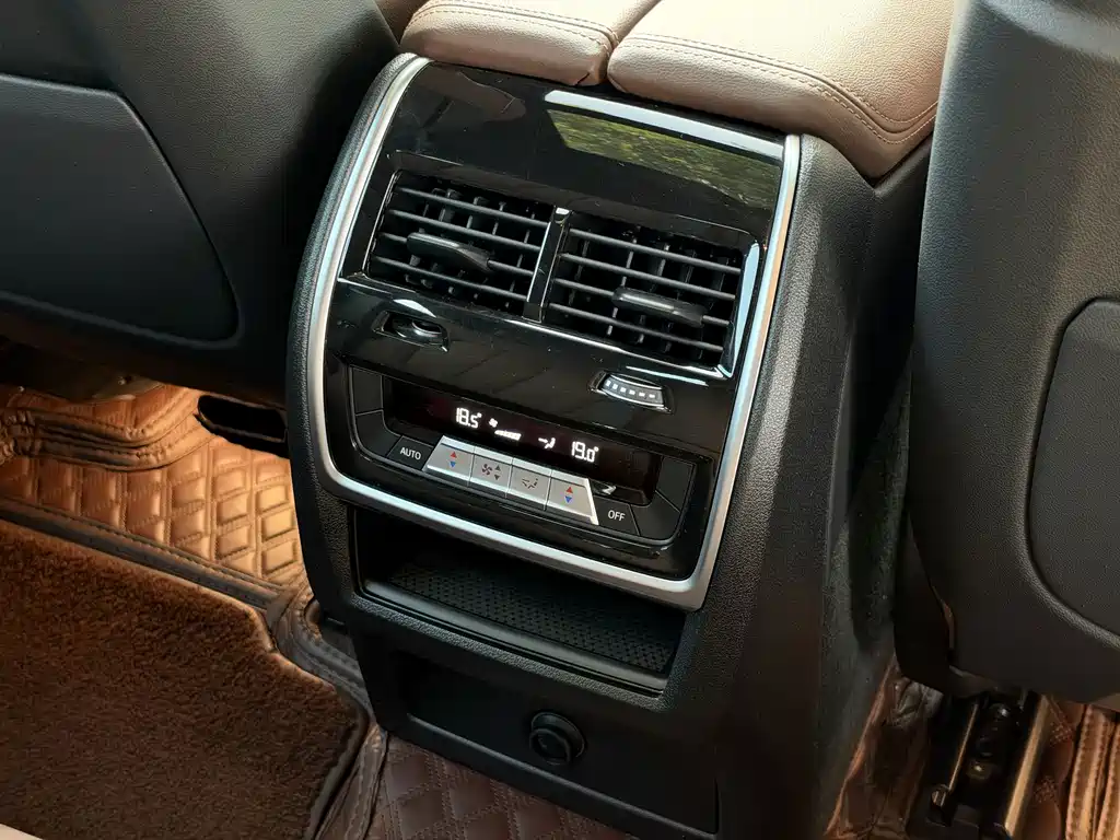BMW X6 — миниатюра 13