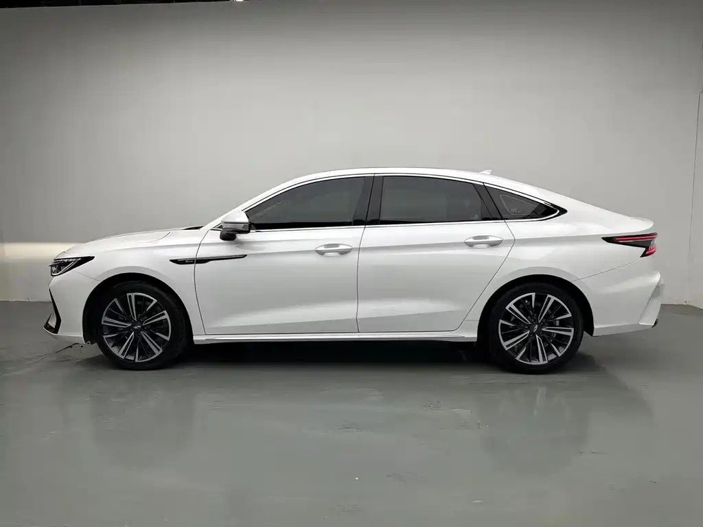 Chery Arrizo 8 8 2022 1.6T DCT