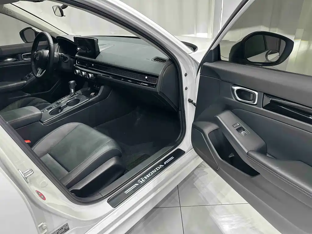 Honda Civic — миниатюра 17