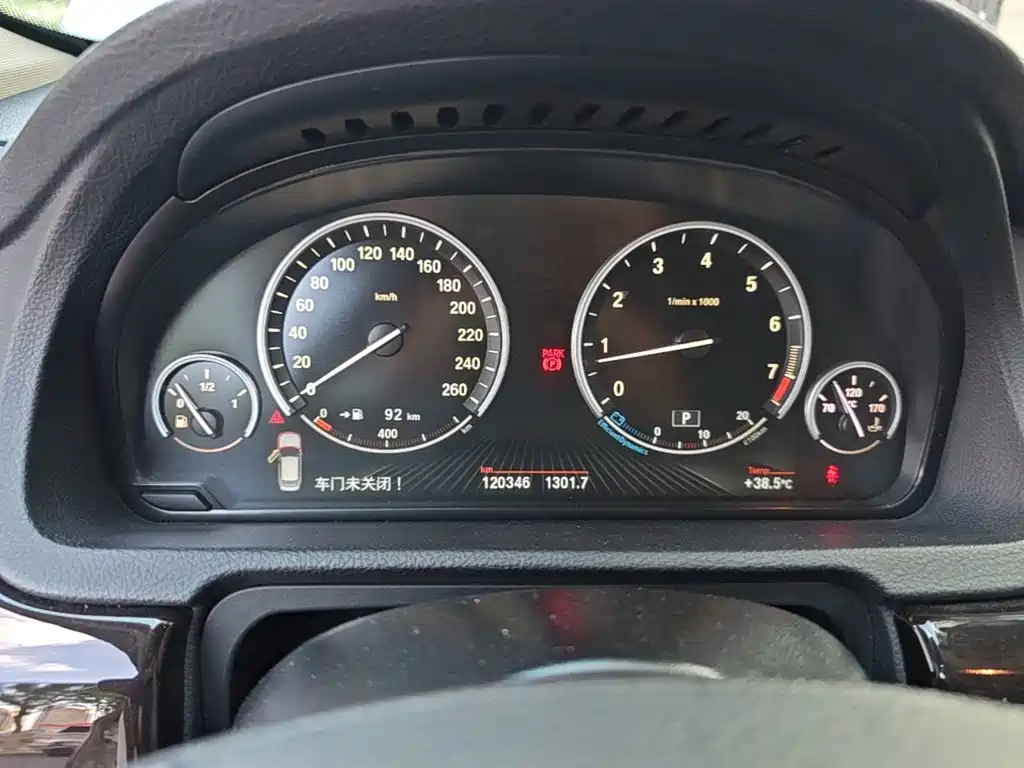 BMW 5 Series GT — миниатюра 12