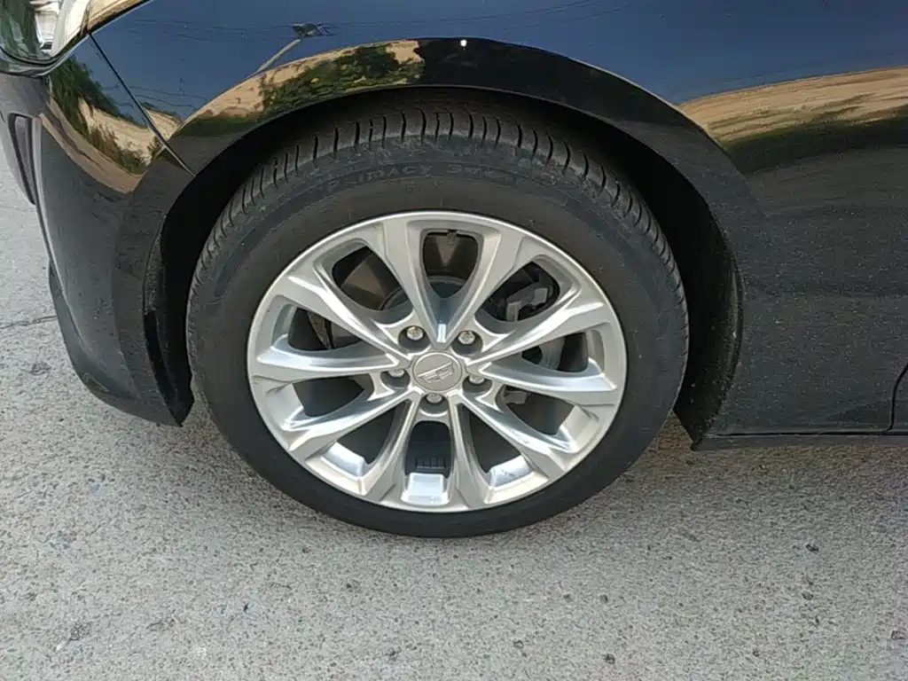 Cadillac CT5 — миниатюра 23