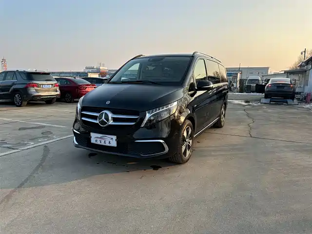 MERCEDES-BENZ V CLASS