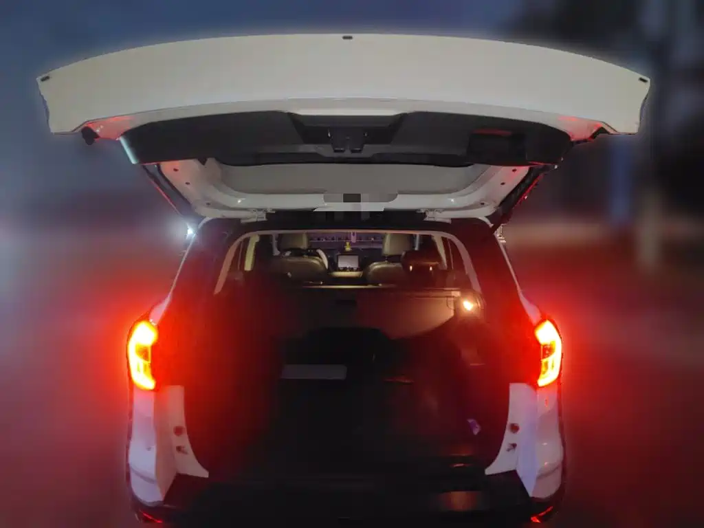 Ford Kuga — миниатюра 10