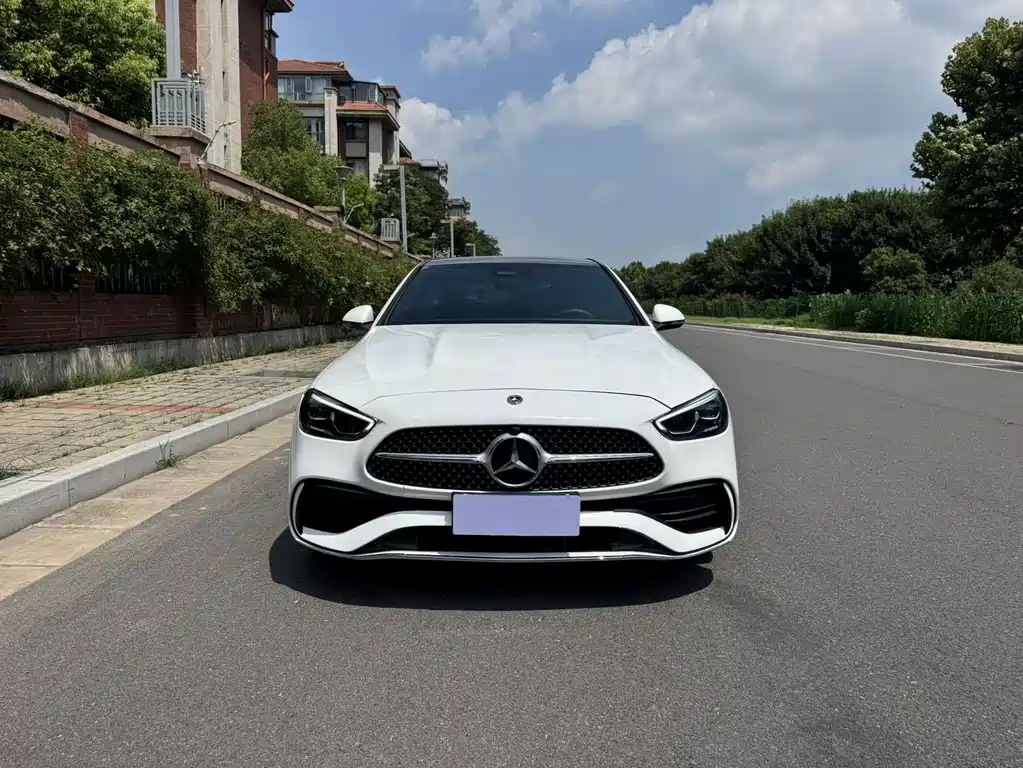 Mercedes-Benz C-Class — миниатюра 3