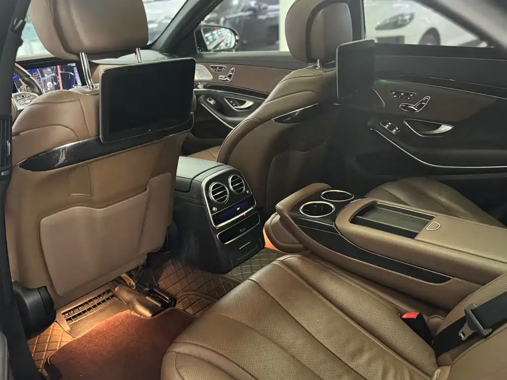 Mercedes-Benz S-Class — миниатюра 5