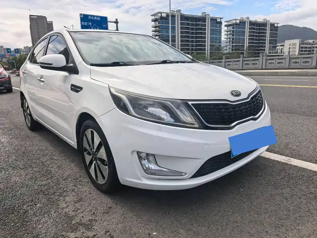 Kia K2 — миниатюра 3