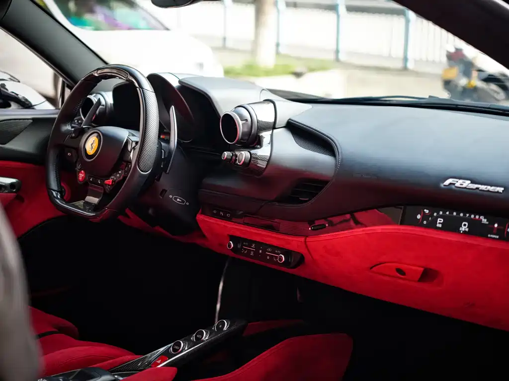 Ferrari F8 — миниатюра 13