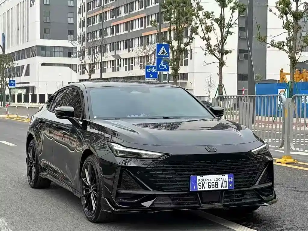 Changan UNI-V — миниатюра 3