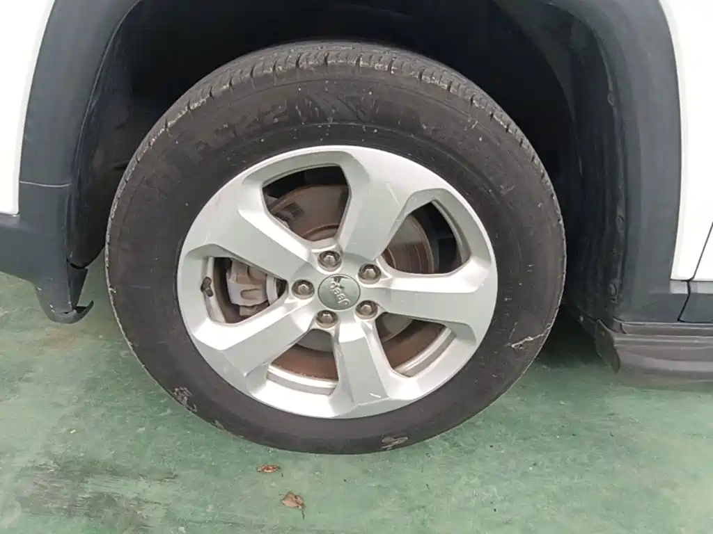 Jeep Compass — миниатюра 23