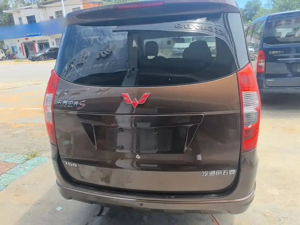 Wuling Hongguang — миниатюра 6