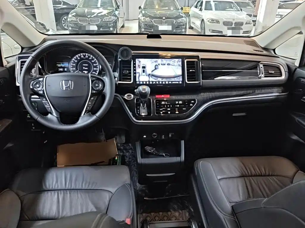 Honda Elysion — миниатюра 10