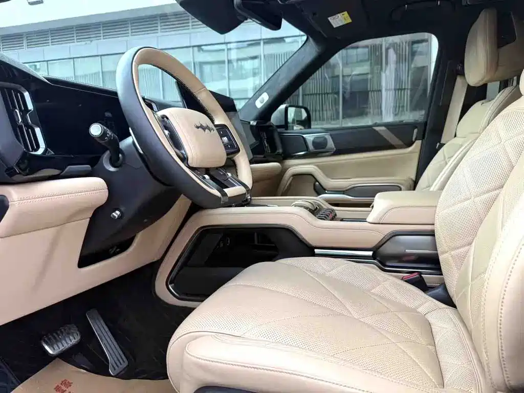 Fangchengbao Leopard 8 8 2025 Flagship 7 мест
