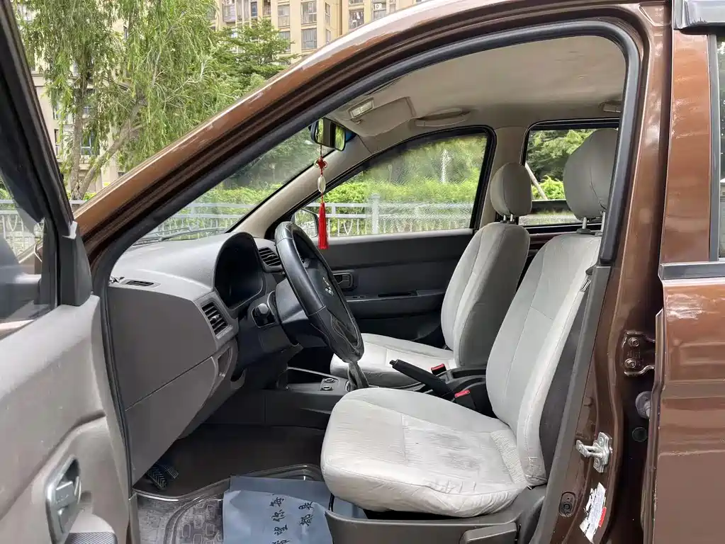 Wuling Hongguang — миниатюра 4