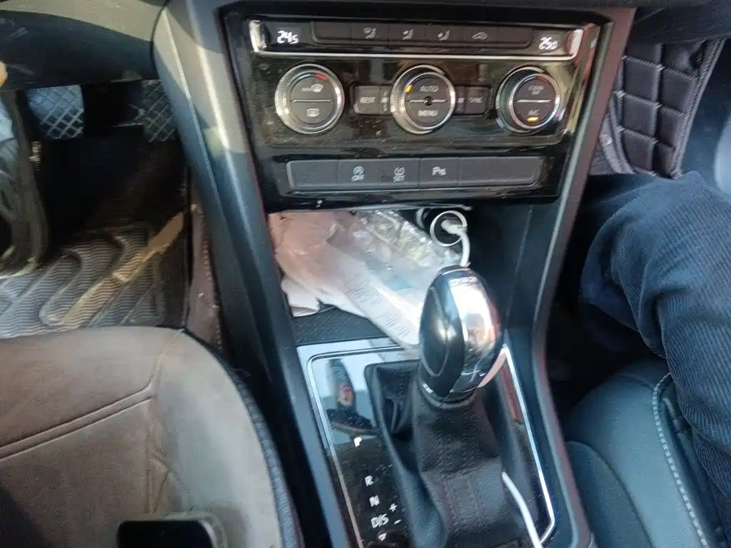 Volkswagen Touran — миниатюра 7