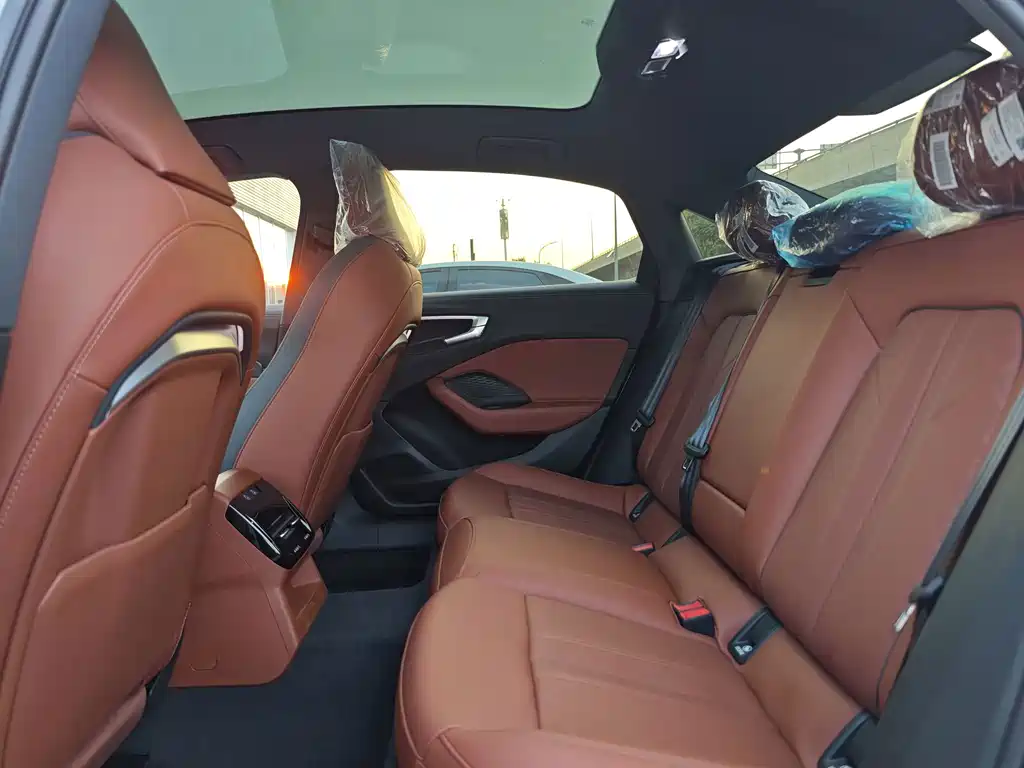 Audi A5L — миниатюра 6