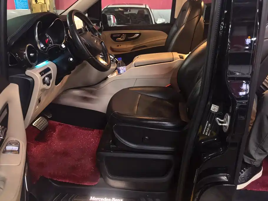 Mercedes-Benz V-Class — миниатюра 9