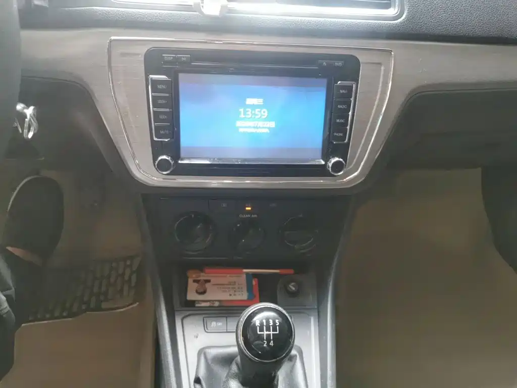 Volkswagen Lavida — миниатюра 6
