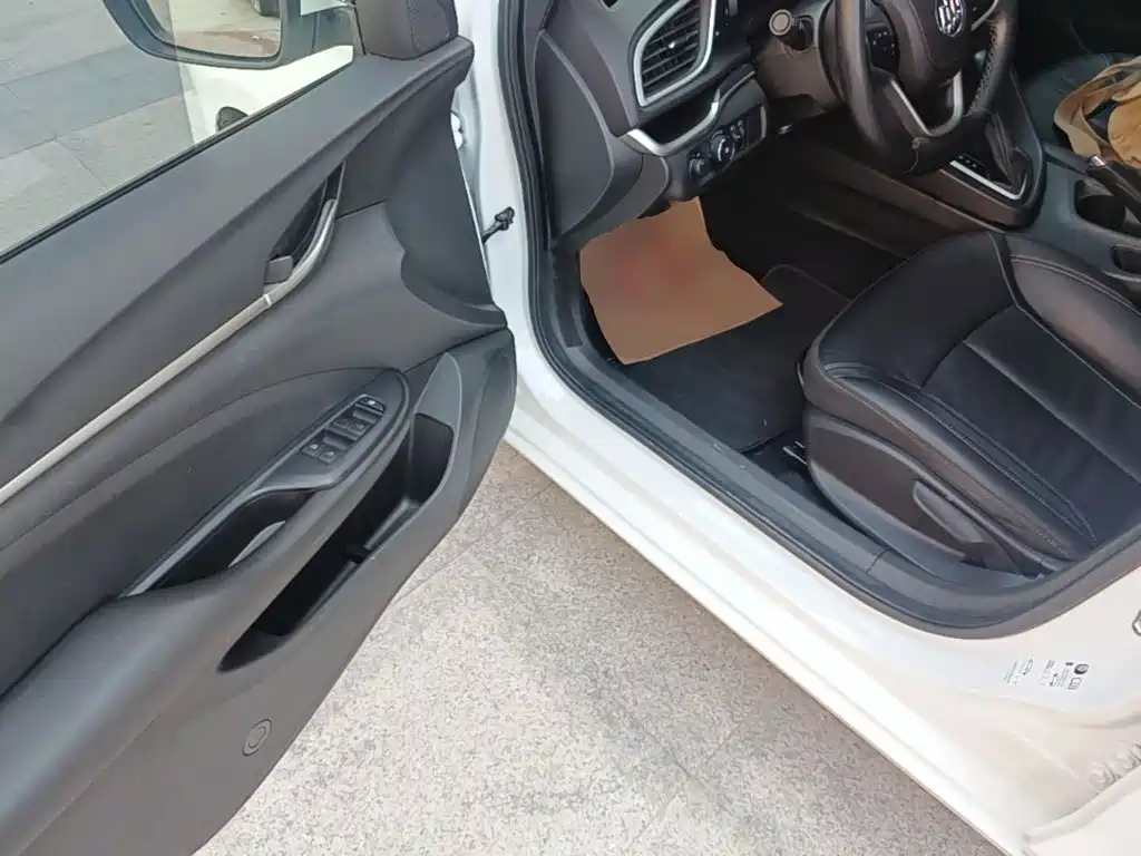 Buick Excelle — миниатюра 16