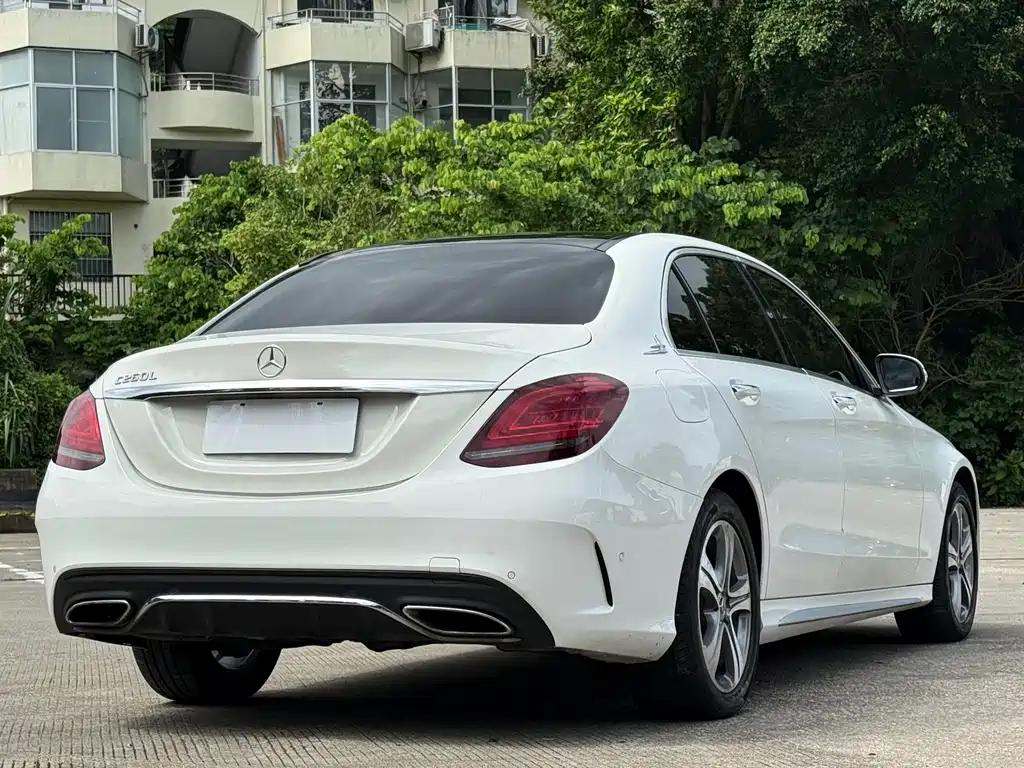 Mercedes-Benz C-Class — миниатюра 21