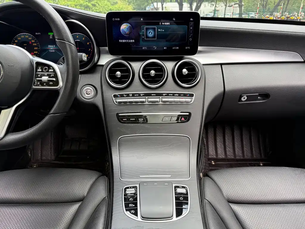 Mercedes-Benz C-Class — миниатюра 12