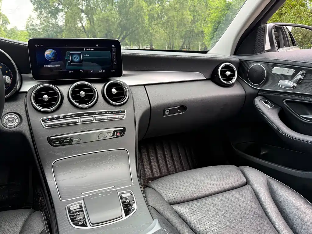 Mercedes-Benz C-Class — миниатюра 10