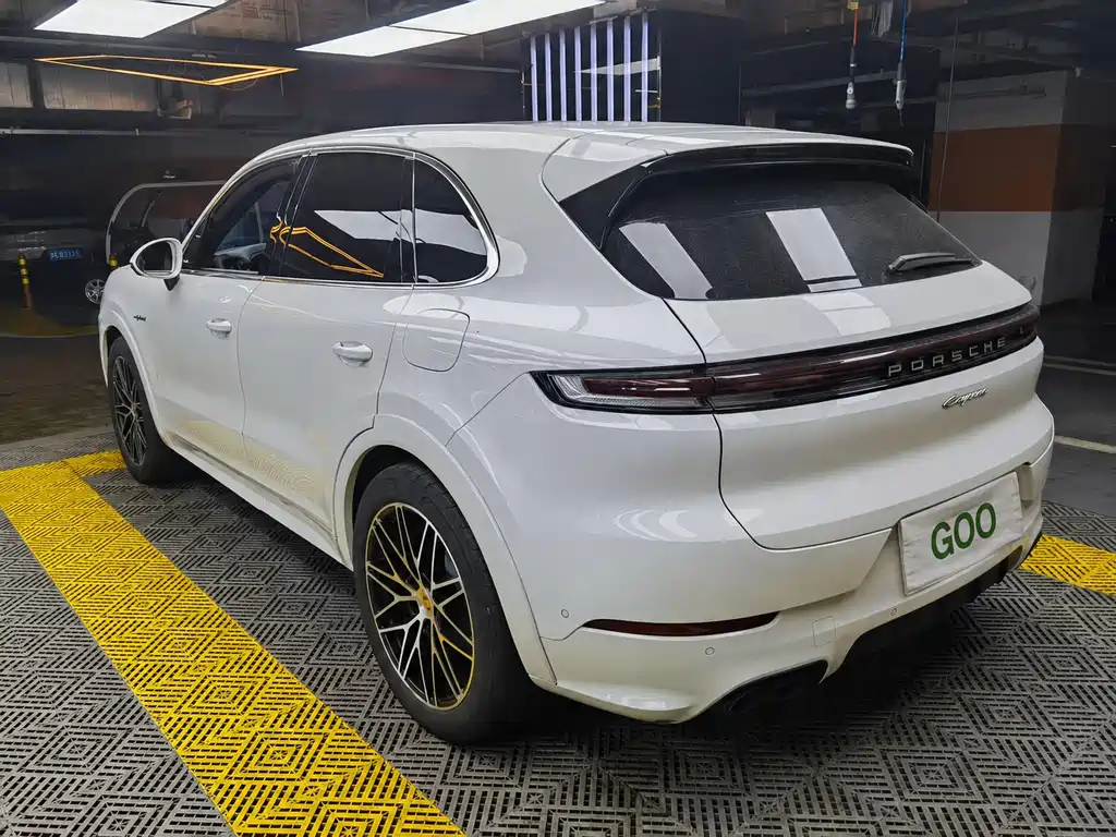 Porsche Cayenne Hybrid — миниатюра 3
