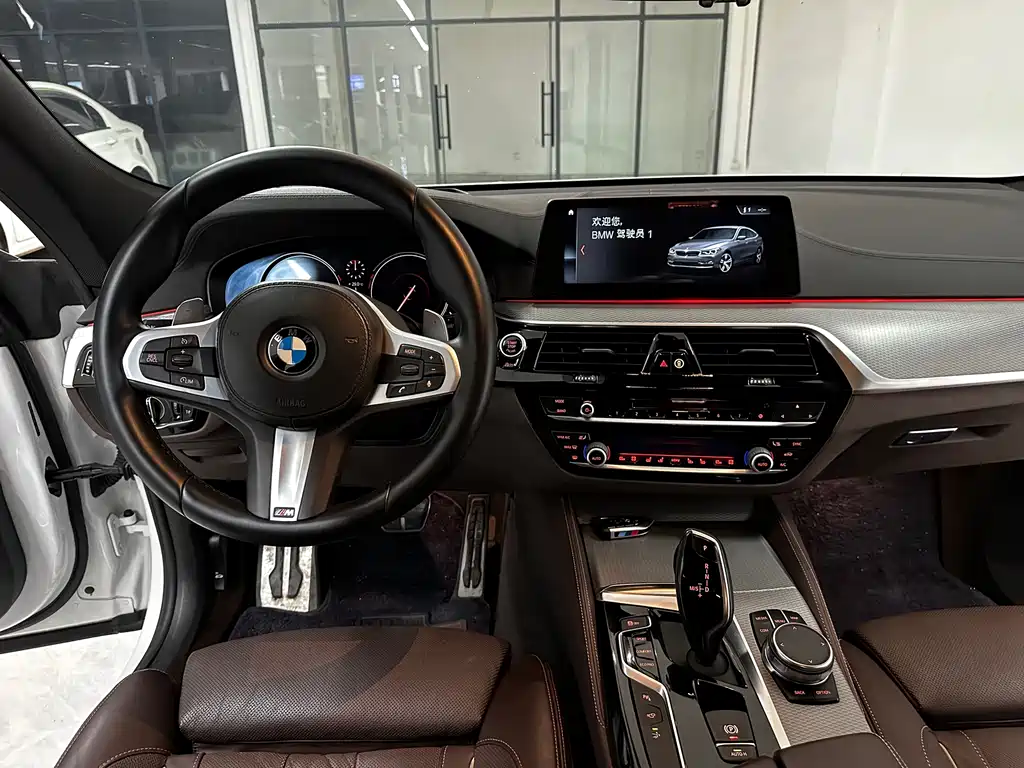 BMW 6 GT 2018 640i xDrive M Sport