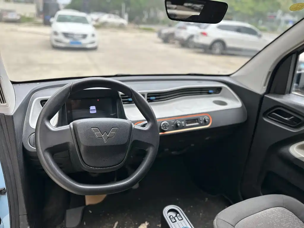 Wuling MINIEV — миниатюра 5