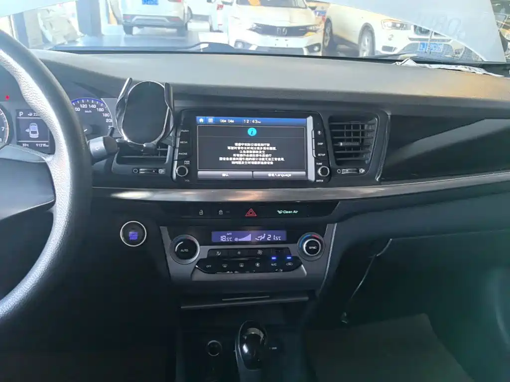 Hyundai Mistra — миниатюра 13