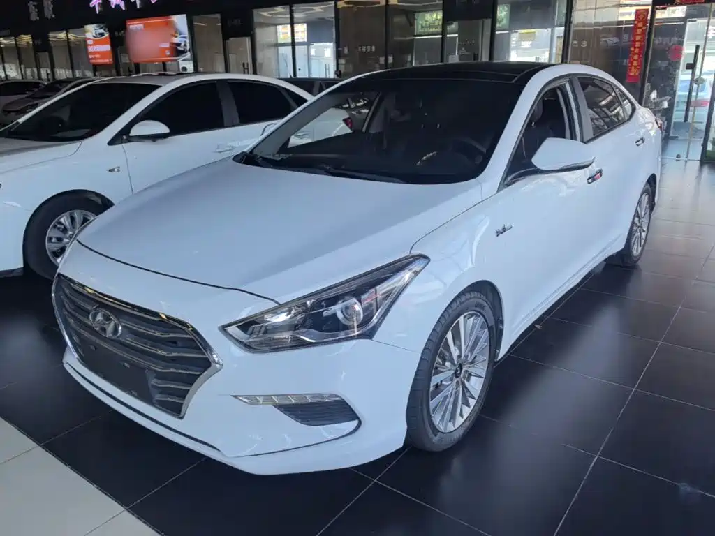 Hyundai Mistra — миниатюра 2