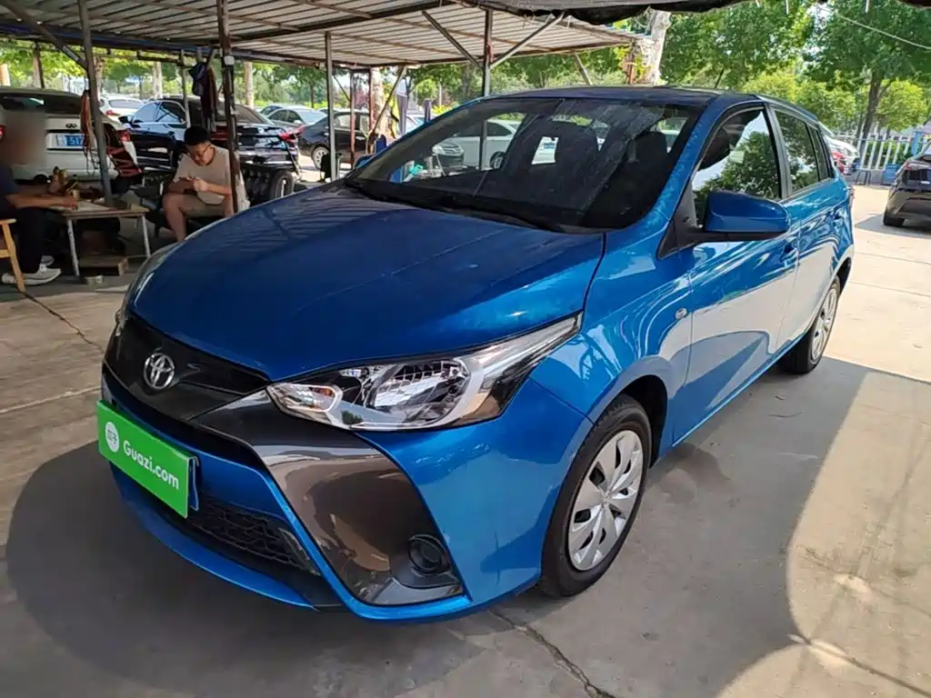 Toyota Yaris L — миниатюра 2