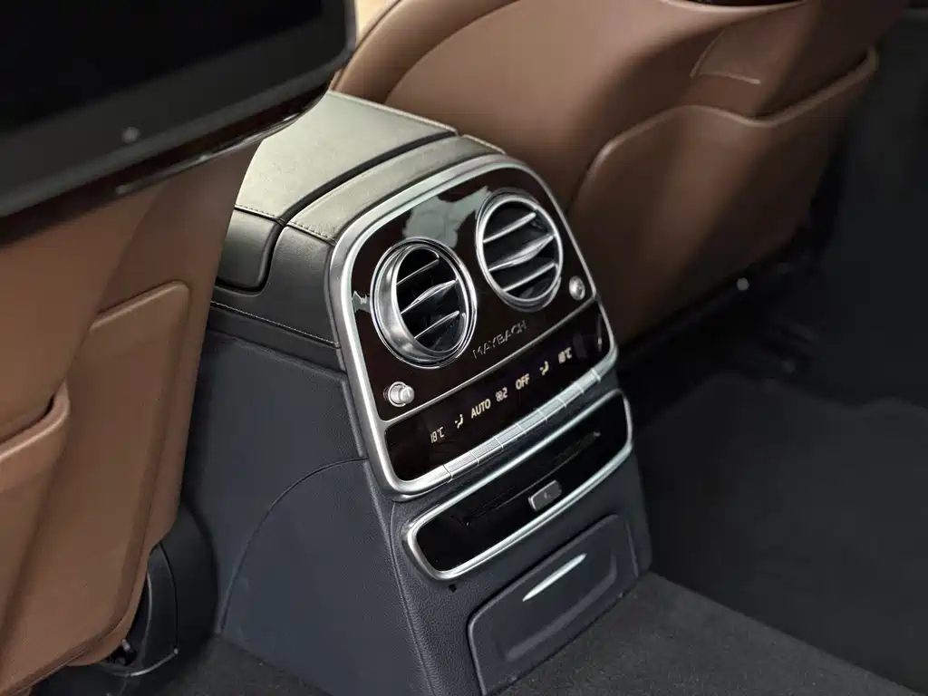 Mercedes-Benz S-Class — миниатюра 14